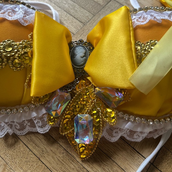 Belle, Beauty and the Beast. - Picture 9 of 9